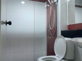 1 Schlafzimmer Wohnung zu vermieten im Regent Home 8, Anusawari