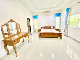 3 Schlafzimmer Villa zu vermieten im Raviporn City Home Village, Nong Prue, Pattaya