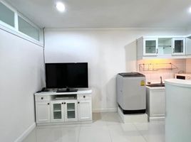 1 Bedroom Condo for rent at Supalai Oriental Sukhumvit 39, Khlong Tan Nuea