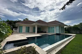 4 bedroom Villa for sale in Prachuap Khiri Khan, Thailand