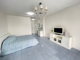 Studio Wohnung zu verkaufen im Pattaya Plaza Condotel, Nong Prue