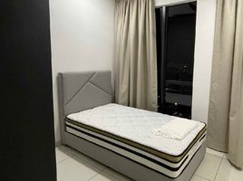 Studio Apartment for rent at The Trion Towers, Makati City, Southern District, Metro Manila