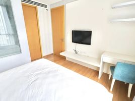 1 Bedroom Condo for sale at Aequa Sukhumvit 49, Khlong Tan Nuea, Watthana, Bangkok, Thailand