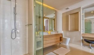 2 Bedrooms Condo for sale in Na Kluea, Pattaya The Riviera Wongamat