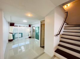 3 Bedroom Townhouse for sale at Supalai Ville Thepprasit 8, Nong Prue