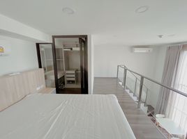 1 Schlafzimmer Wohnung zu vermieten im KnightsBridge Space Rama 9, Din Daeng