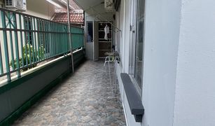 Chalong, ဖူးခက် Bann Parichart တွင် 2 အိပ်ခန်းများ အိမ် ရောင်းရန်အတွက်