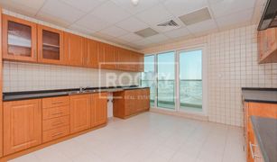 Квартира, 2 спальни на продажу в Green Lake Towers, Дубай Tamweel