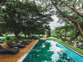 4 спален Вилла на продажу в In The Mood Luxury Private Pool Villa, San Phak Wan
