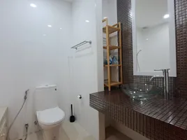 Studio Condo for rent at Diamond Suites Resort Condominium, Nong Prue