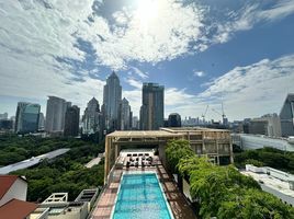 2 Schlafzimmer Appartement zu vermieten im Sindhorn Residence , Lumphini