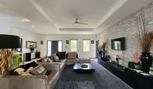 4 Schlafzimmern Villa zu verkaufen in Thap Tai, Hua Hin Mali Residence
