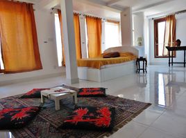 6 Bedroom Hotel for sale in Kamplerng Kouch Kanong Circle, Srah Chak, Chrouy Changvar