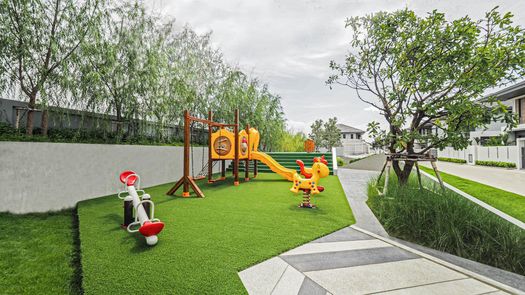 รูปถ่าย 1 of the Outdoor Kids Zone at ภัททา วิลล์