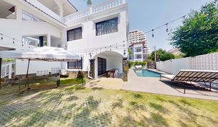 11 Schlafzimmern Villa zu verkaufen in Nong Kae, Hua Hin 