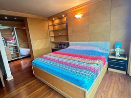 3 спален Кондо на продажу в Baan Na Varang, Lumphini