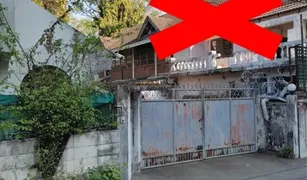 曼谷 Khlong Tan Nuea N/A 土地 售 