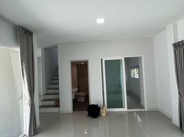 2 Bedroom Villa for sale at Baan Klang Mueng The Edition Pinklao-Borom, Taling Chan, Taling Chan