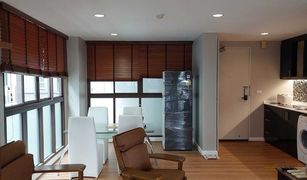 2 Bedrooms Condo for sale in Khlong Ton Sai, Bangkok Ideo Blucove Sathorn