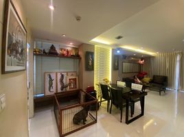 2 Bedroom Apartment for sale at Baan Klang Krung Resort (Ratchada 7), Din Daeng