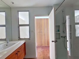 3 Bedroom Condo for sale at Baan Rimpha , Na Kluea