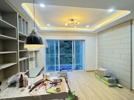 ขายคอนโด 1 ห้องนอน ในโครงการ เดอะ กรีน เพลส คอนโดมิเนียม, รัษฎา