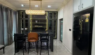 6 Schlafzimmern Haus zu verkaufen in Samrong Nuea, Samut Prakan Grand Bangkok Boulevard Sukhumvit