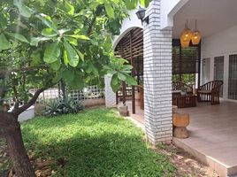 4 Bedroom House for rent in Wua Lai Walking Street, Phra Sing, Si Phum