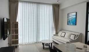 Кондо, 1 спальня на продажу в Si Lom, Бангкок Tait Sathorn 12