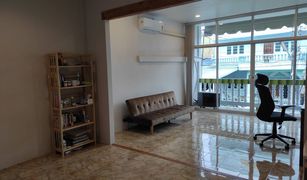 2 Bedrooms Townhouse for sale in Pak Phraek, Kanchanaburi 