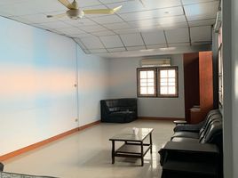 2 Schlafzimmer Reihenhaus zu vermieten im Pansak Villa, Taling Chan, Taling Chan