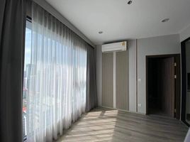 2 Bedroom Condo for rent at Ideo Mobi Asoke, Bang Kapi