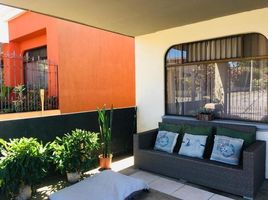 4 Schlafzimmer Haus zu verkaufen in Flores, Heredia, Flores
