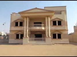 5 Bedroom Villa for sale at Royal City, Sheikh Zayed Compounds, Sheikh Zayed City, Giza