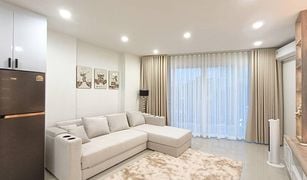 2 Bedrooms Condo for sale in Nong Prue, Pattaya Royal Hill Resort