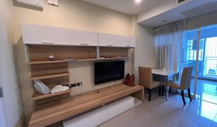 1 Bedroom Condo for sale in Huai Khwang, Bangkok Supalai Wellington 2