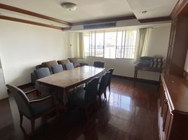 3 Schlafzimmer Appartement zu vermieten im D.S. Tower 1 Sukhumvit 33, Khlong Tan Nuea