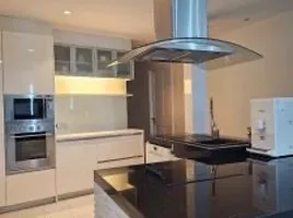 3 Bedroom Condo for rent at Baan Rajprasong, Lumphini