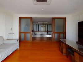 4 Schlafzimmer Penthouse zu vermieten im Las Colinas, Khlong Toei Nuea