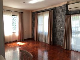 4 Bedroom House for rent in Phra Khanong Nuea, Watthana, Phra Khanong Nuea