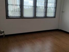 5 Bedroom Townhouse for rent in Sirindhorn MRT, Bang Yi Khan, Bang Phlat