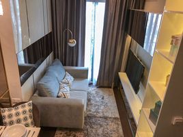 1 Schlafzimmer Wohnung zu verkaufen im C Ekkamai, Khlong Tan Nuea