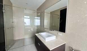 3 Bedrooms Condo for sale in Khlong Tan Nuea, Bangkok The Madison