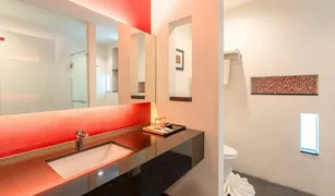 Studio Hotel / Resort zu verkaufen in Kathu, Phuket Loch Palm Residence