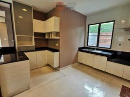 4 Schlafzimmer Haus zu vermieten im Manthana Onnut-Wongwaen 4, Dokmai, Prawet