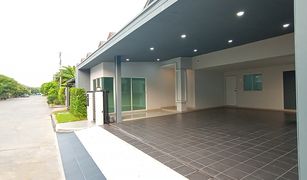 5 Bedrooms House for sale in Lam Luk Ka, Pathum Thani Vista Ville 3