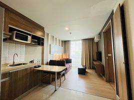 1 Schlafzimmer Appartement zu vermieten im Ramada by Wyndham Ten Ekamai Residences, Phra Khanong Nuea, Watthana