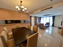 2 спален Кондо в аренду в Charoenjai Place, Khlong Tan Nuea