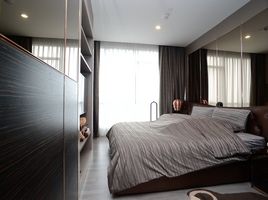 1 Schlafzimmer Wohnung zu verkaufen im The Room Rama 4, Rong Mueang, Pathum Wan
