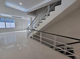 9 Bedroom House for rent in Lat Phrao, Bangkok, Lat Phrao, Lat Phrao